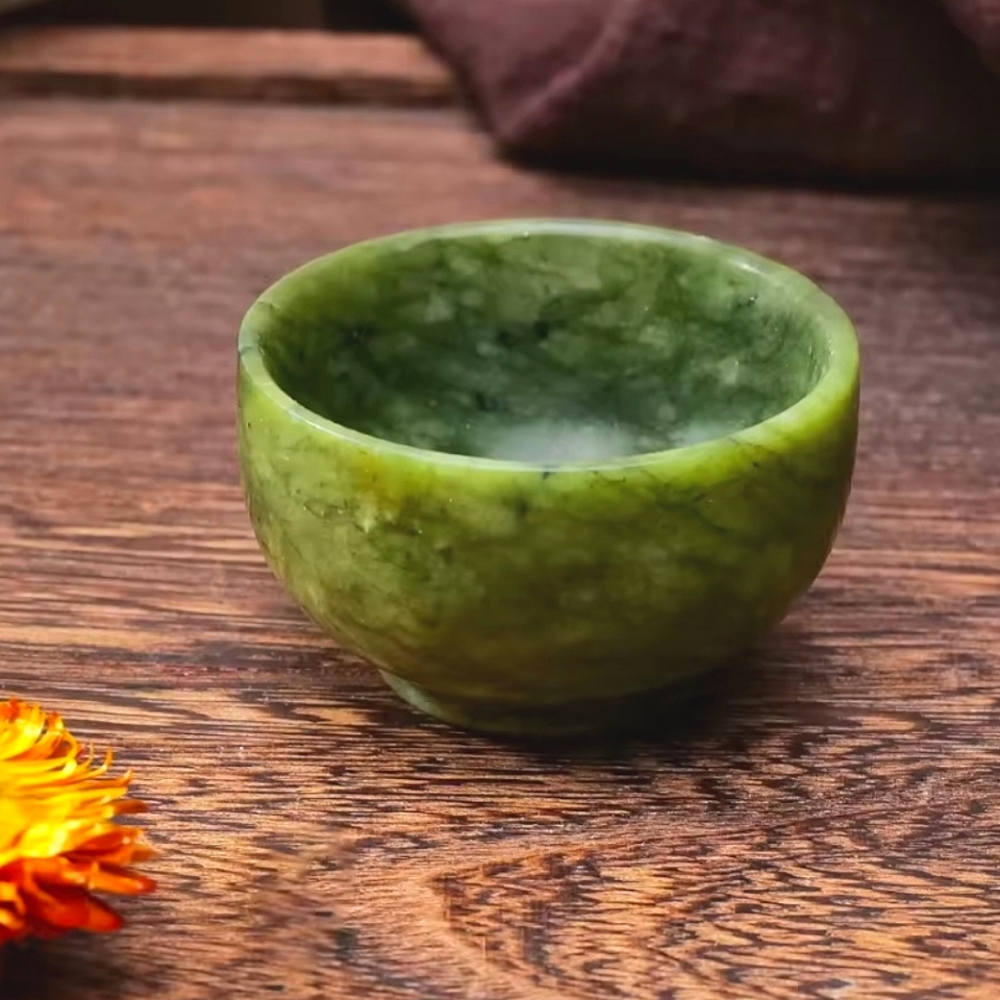 Jade Natural Crystal Gemstone Energy Healing Bowl